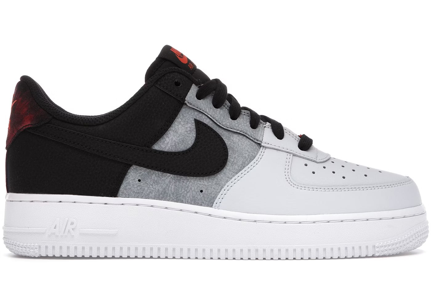 Nike Air Force 1 Low '07
Black Smoke Grey