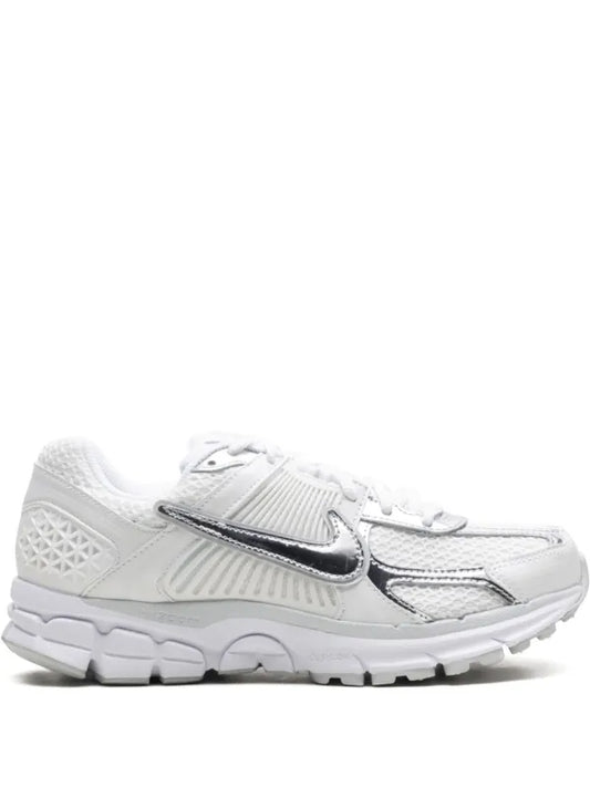 NIKE Zoom Vomero 5 "Chrome Toe"